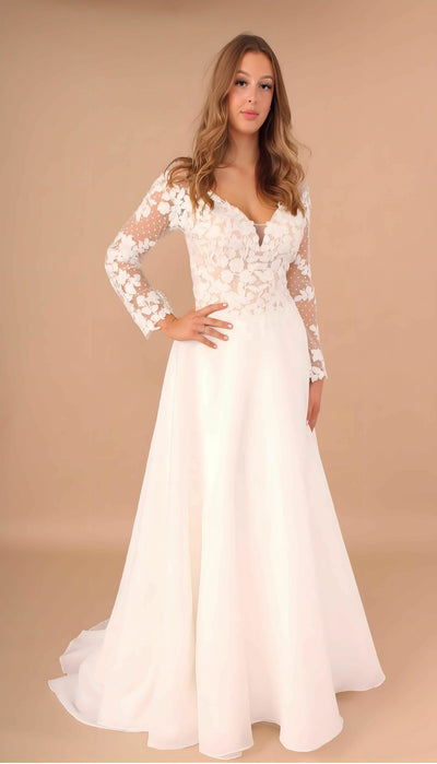 Plus sized wedding dress