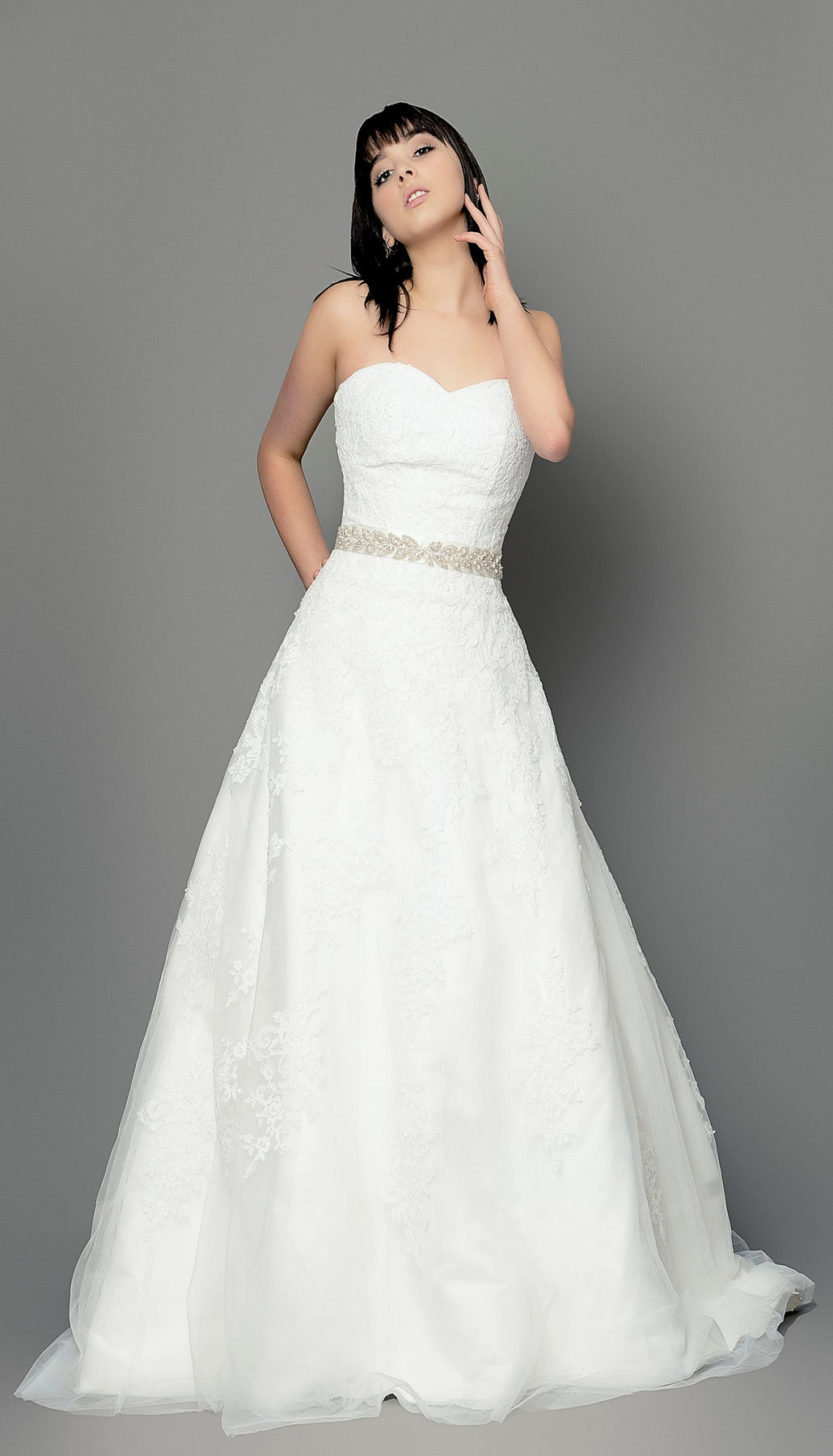 Slimming Wedding Dress UK. Very flattering wedding gown. Velvet